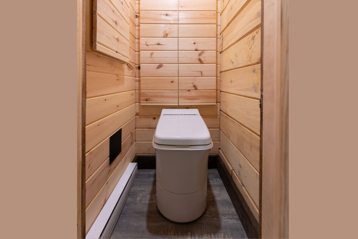 Toilette à incinération